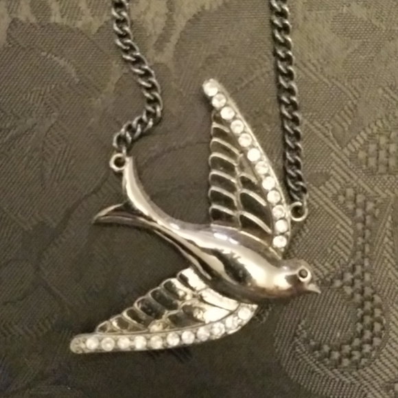 Sparrow necklace - Picture 1 of 2